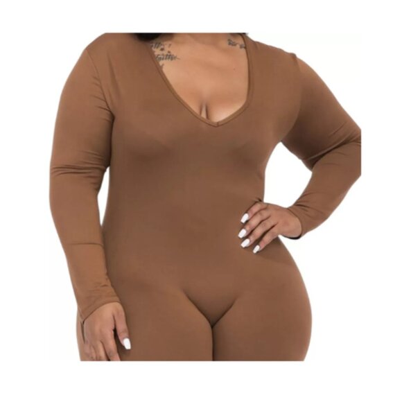 Women’s Plus Size V-Neck Bodycon Romper, Long Sleeve Soft and Stretchy Size 1XL - Picture 2 of 3